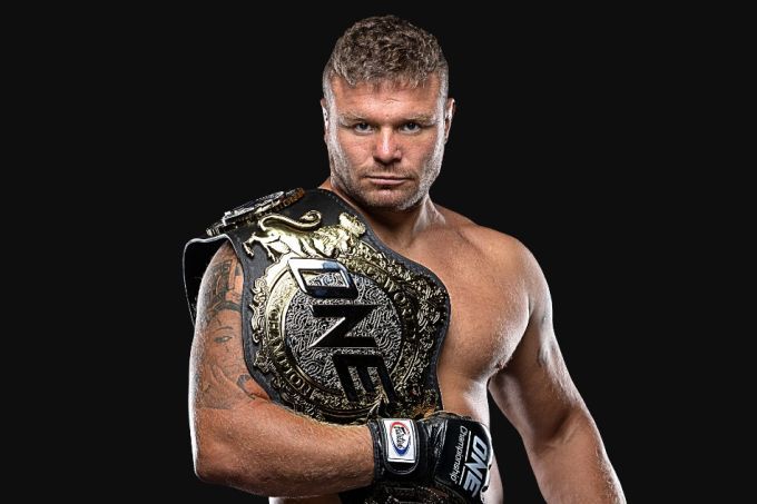 Men yosh ayolda kop narsani tugatdim Deepthroat porno videolar barcha-teshik jinsiy aloqa