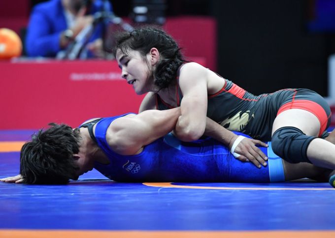 Metroda bezovtalanishning erotik oyini