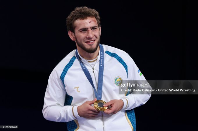 Разамбек Жамалов Отабек Умаровга миннатдорлик билдирди / Olamsport.com