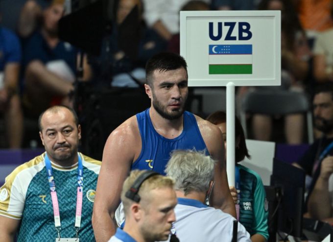 Onlayn porno filmidagi yomon baho uchun jazolanadi